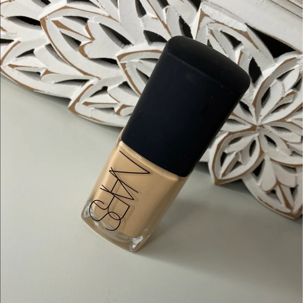 ❌SOLD ❌ NARS: Sheer Glow Foundation